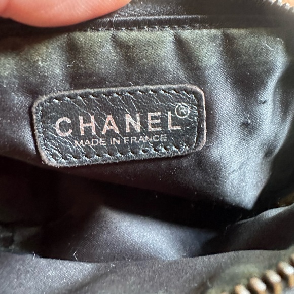 CHANEL Cash, card & key Zip nylon pouch💎Authentic - Picture 8 of 11